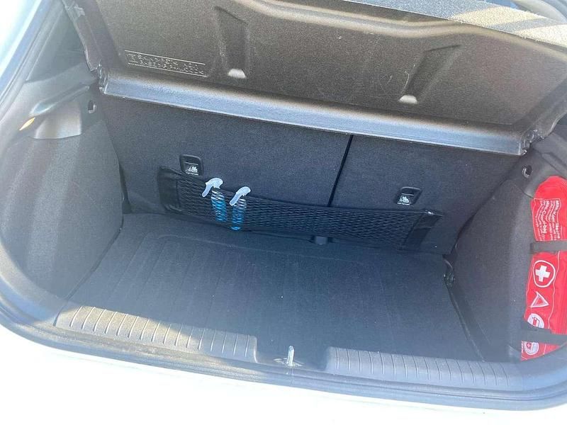 Gebraucht Hyundai i20 Active 75 PS (55 kW) 2017 Weiß Limousine