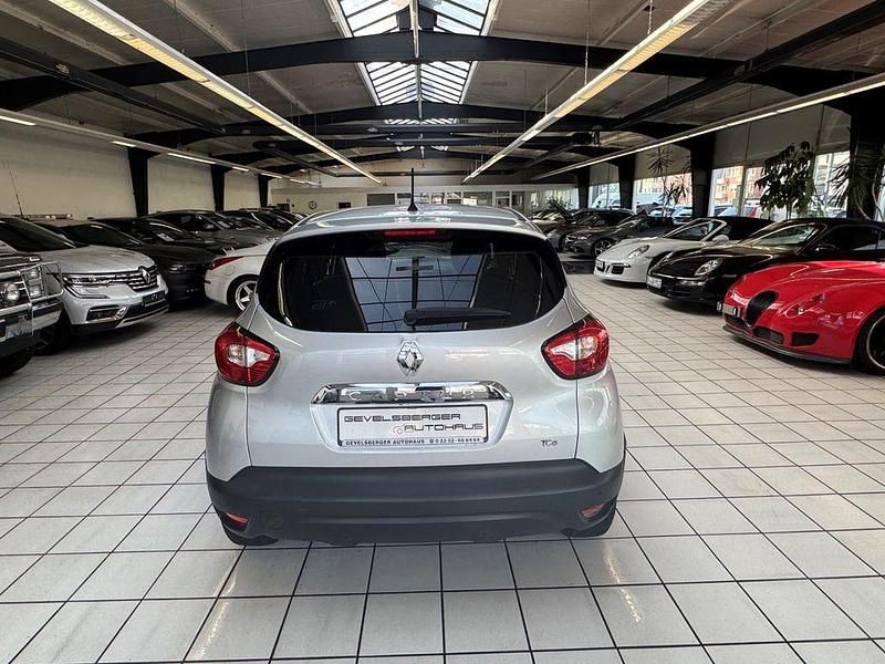 Gebraucht Renault Captur Luxe 120 PS (88 kW) 2015 Silber SUV