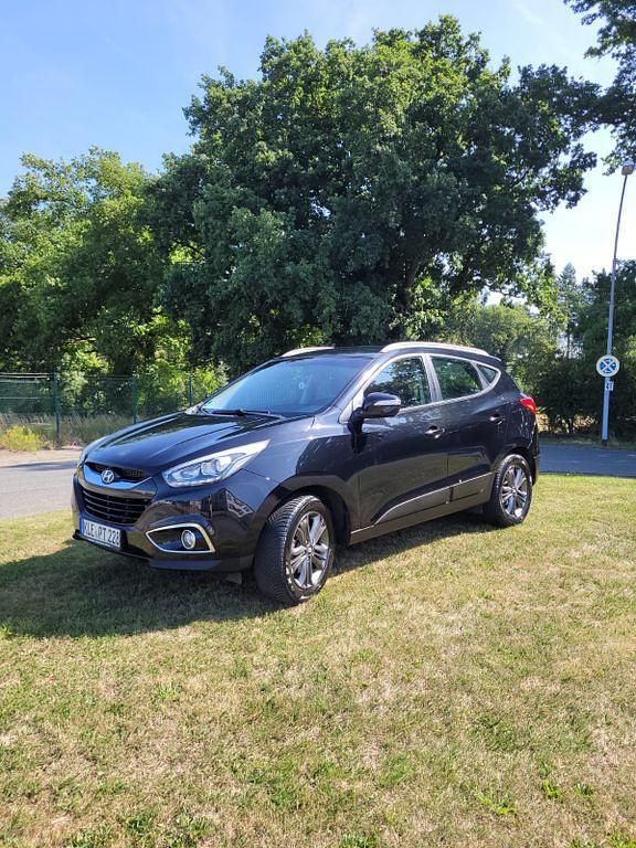 Schwarz Gebraucht 2015 Hyundai ix35 Classic SUV | 9.700 € (Fairer Preis) - Bild 1/4