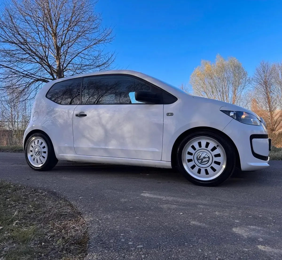Gebraucht VW up! 60 PS (44 kW) 2012 Weiß Kleinwagen