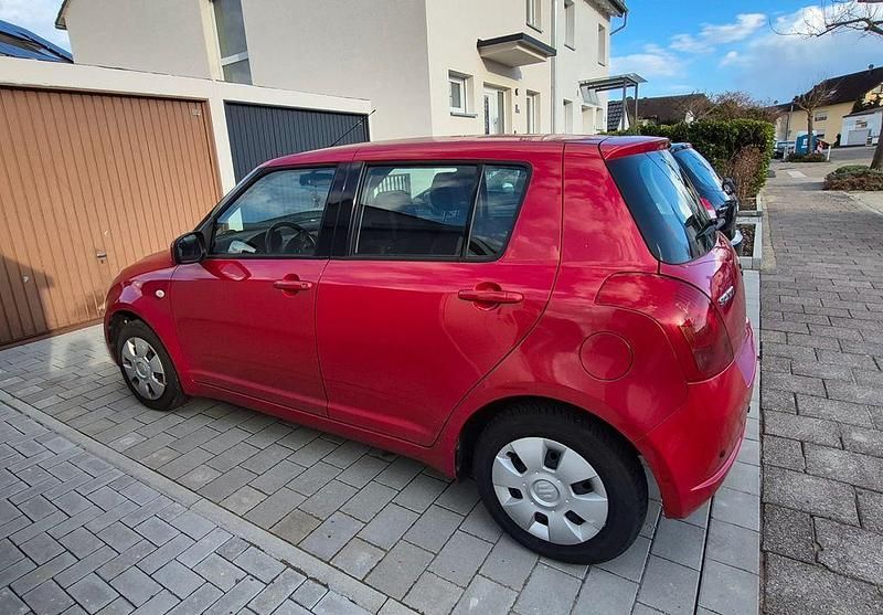 Gebraucht Suzuki Swift 92 PS (67 kW) 2005 Rot Kleinwagen