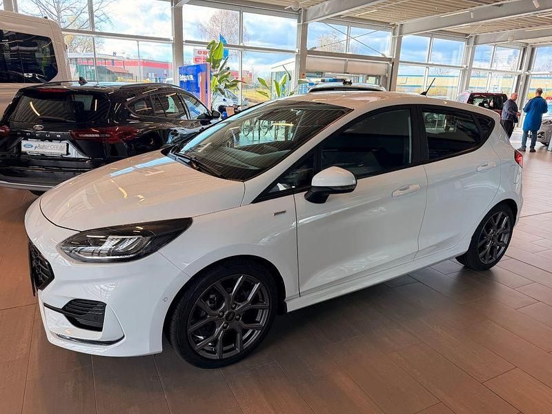 Gebraucht Ford Fiesta ST-Line 101 PS (74 kW) 2023 Weiß Kleinwagen