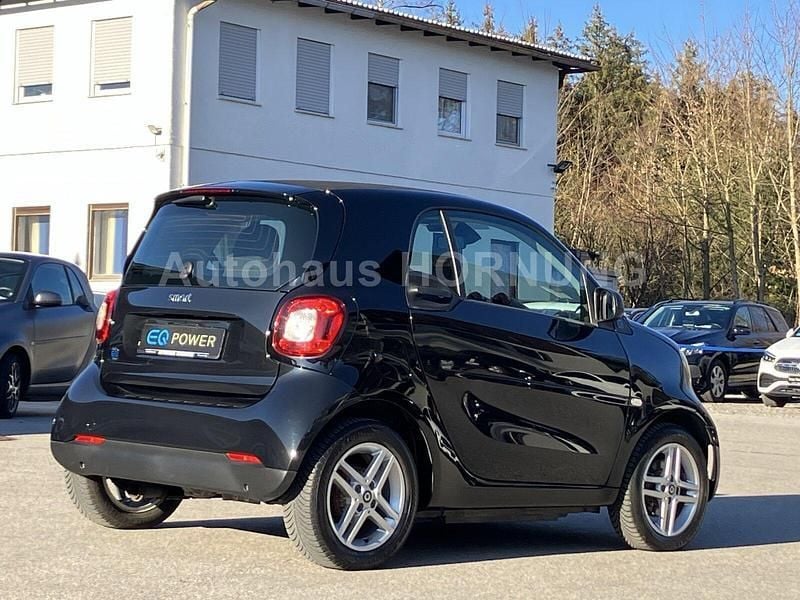 Gebraucht Smart ForTwo Electric Drive 60 kW (82 PS) 2022 Bodypanels in black Kleinwagen
