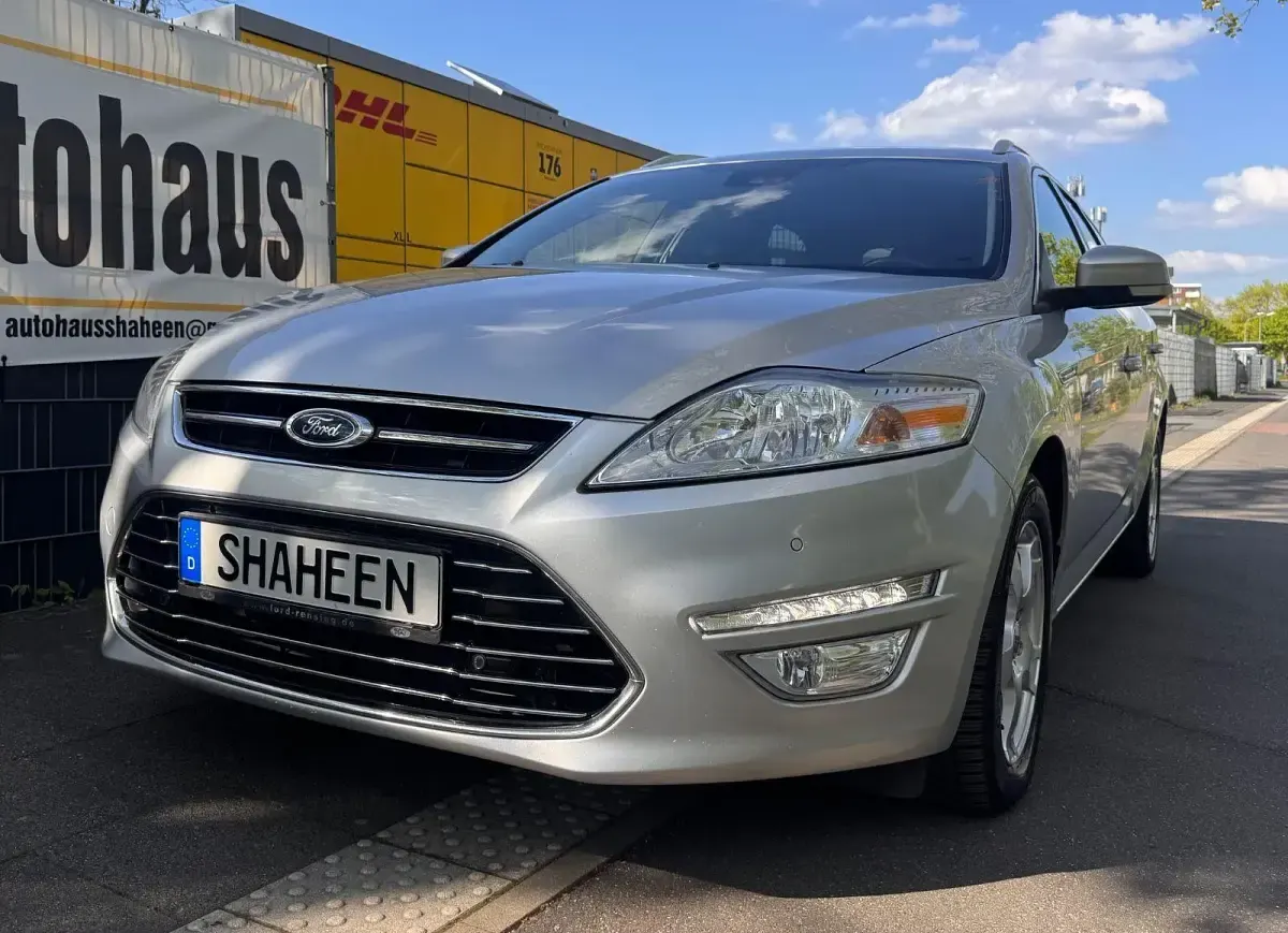 Gebraucht Ford Mondeo Titanium 163 PS (119 kW) 2014 Silber Kombi