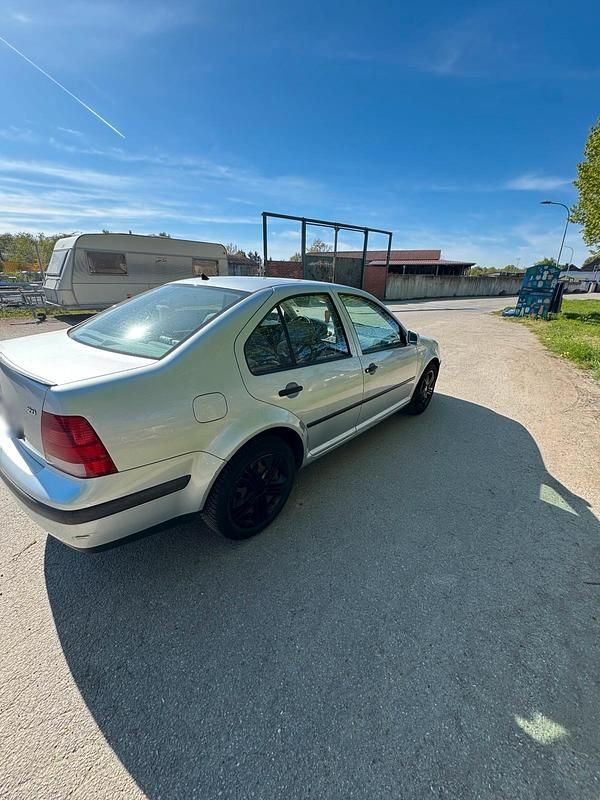 Brugt VW Bora 116 HK (85 kW) 2000 Sølv Sedan