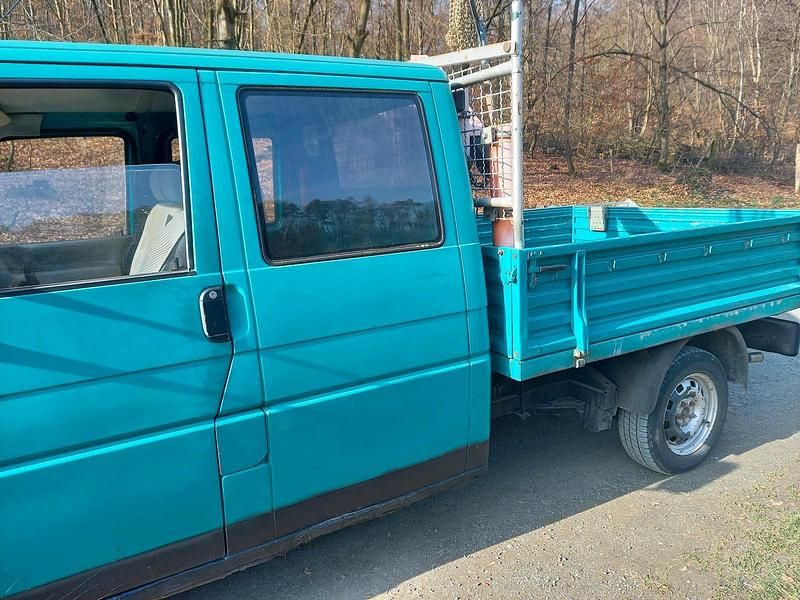 Second-hand VW T4 78 CP (57 kW) 1993 Verde Van
