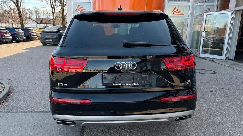 Gebraucht Audi Q7 Ambiente 272 PS (200 kW) 2017 Brillantschwarz SUV