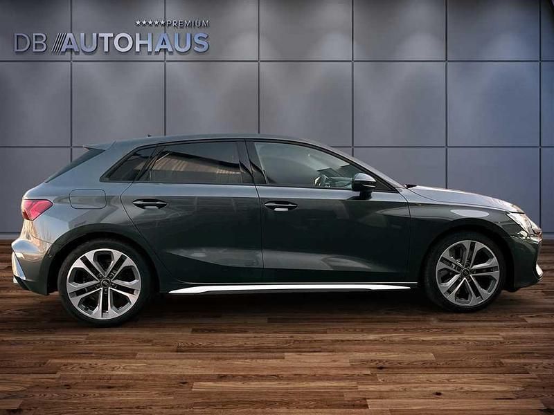 Gebraucht Audi S3 Ambiente 333 PS (244 kW) 2025 Grau Limousine