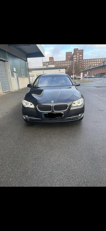 Gebraucht BMW 520 204 PS (150 kW) 2010 Grau Limousine