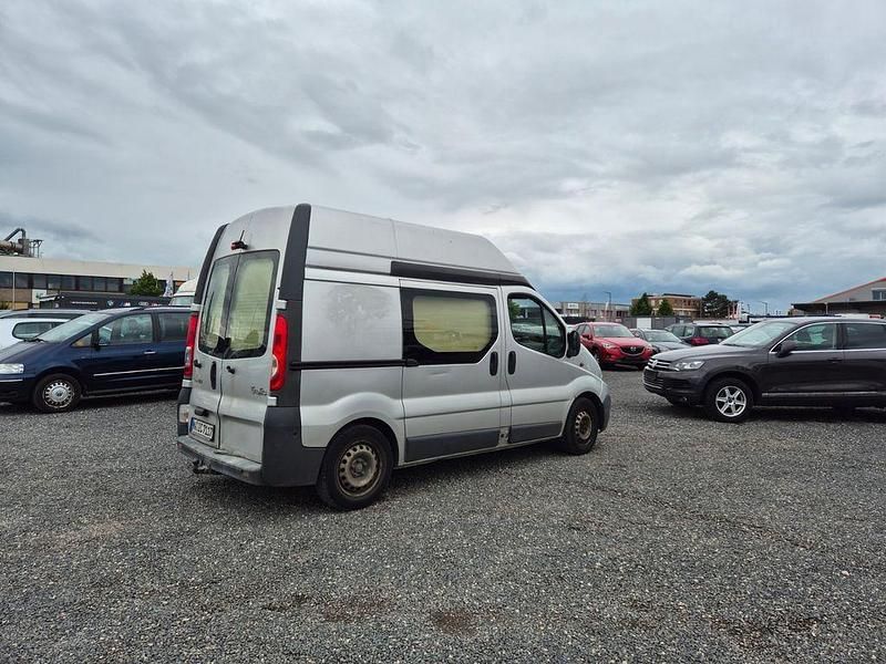 Brugt Renault Trafic 114 HK (83 kW) 2007 Sølv MPV