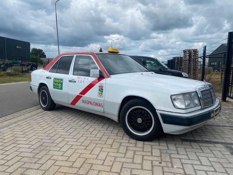 Gebraucht Mercedes 200 109 PS (80 kW) 1985 Limousine