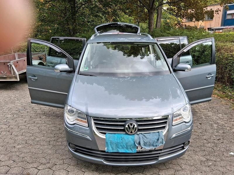 Andere farben Gebraucht 2007 VW Touran Van / Kleinbus | 3.000 € (Guter Preis) - Bild 1/4