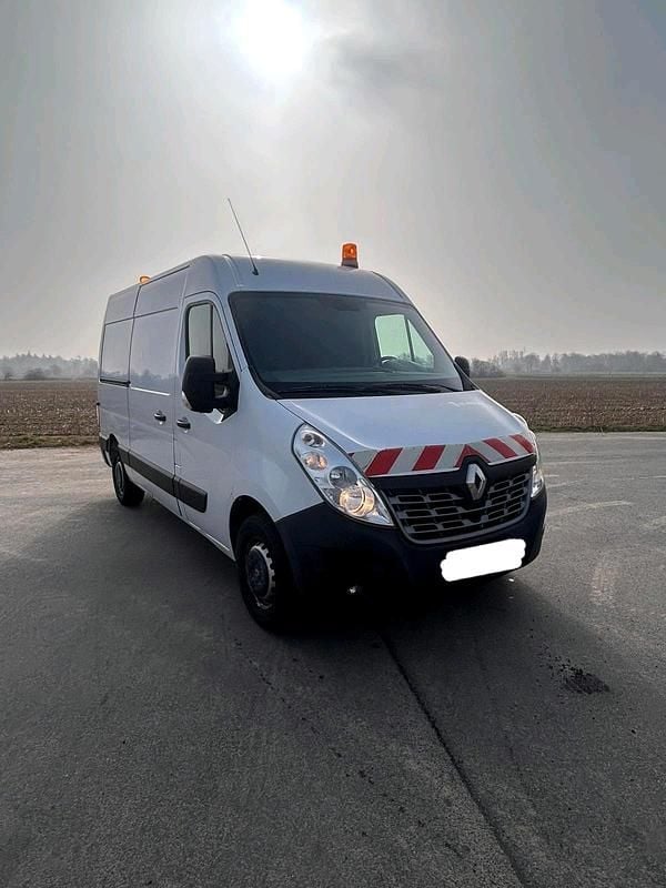 Second-hand Renault Master 125 CP (91 kW) 2015 Alb Van