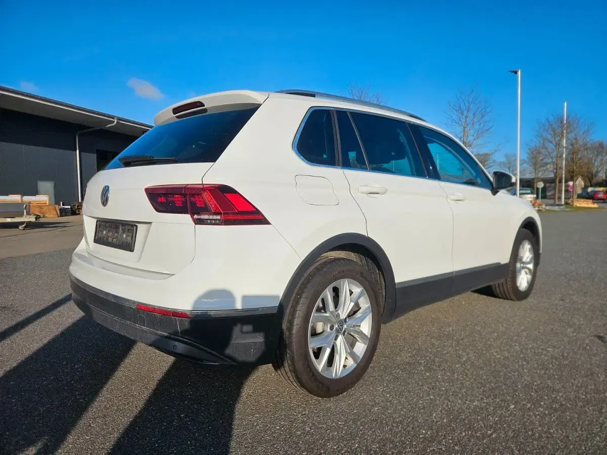 Gebraucht VW Tiguan Highline 150 PS (110 kW) 2018 Weiß SUV