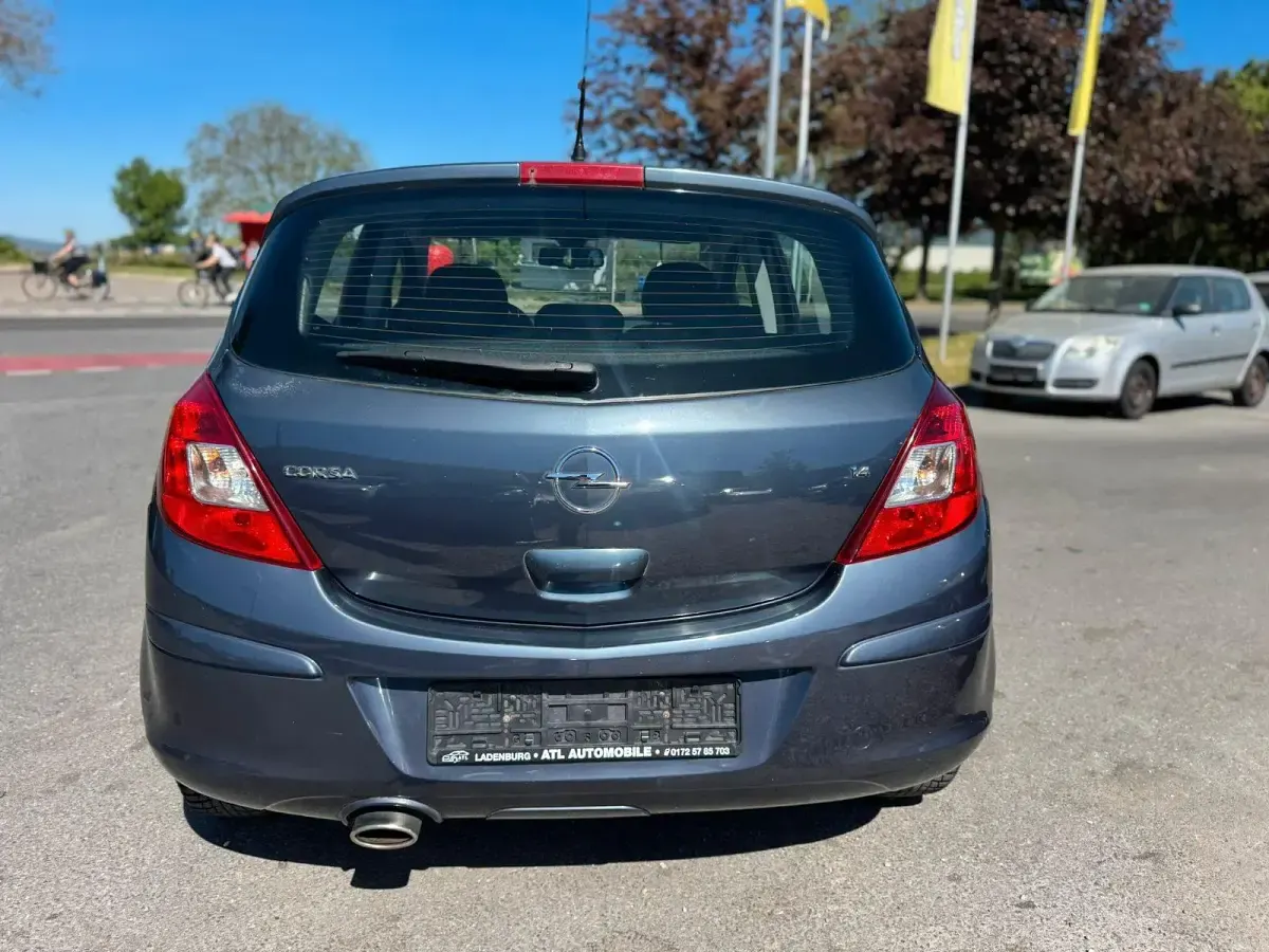 Gebraucht Opel Corsa Sport 90 PS (66 kW) 2006 Blau Kleinwagen