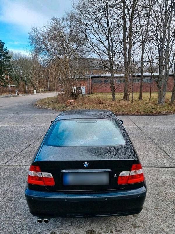 Gebraucht BMW 320 170 PS (125 kW) 2002 Schwarz Limousine