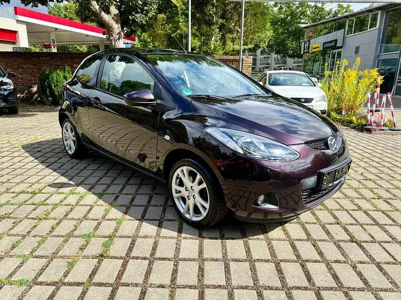 Schwarz Gebraucht 2010 Mazda 2 Inclusive Limousine | 3.999 € (Fairer Preis) - Bild 1/4