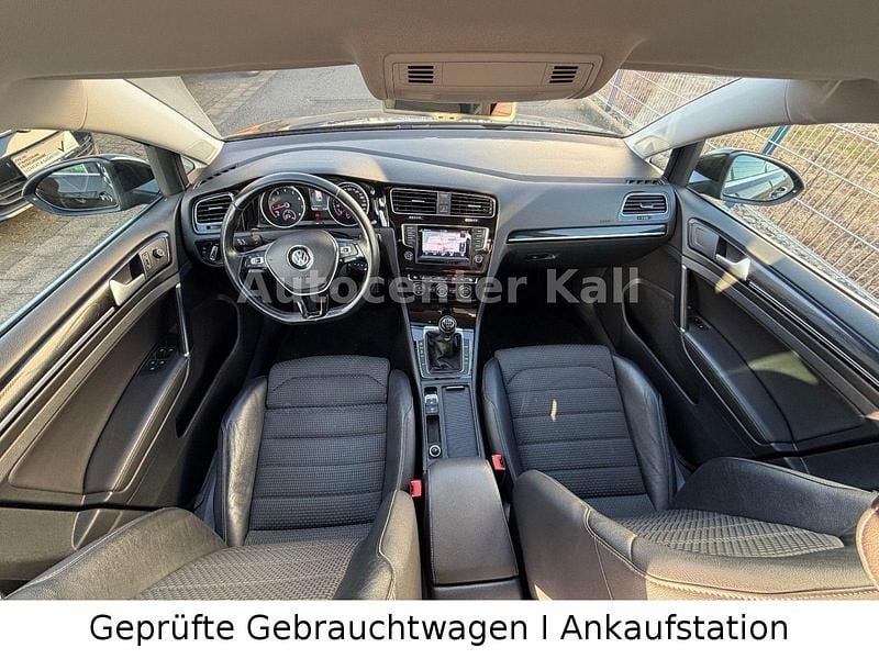 Gebraucht VW Golf VII Highline 150 PS (110 kW) 2015 Schwarz Kombi