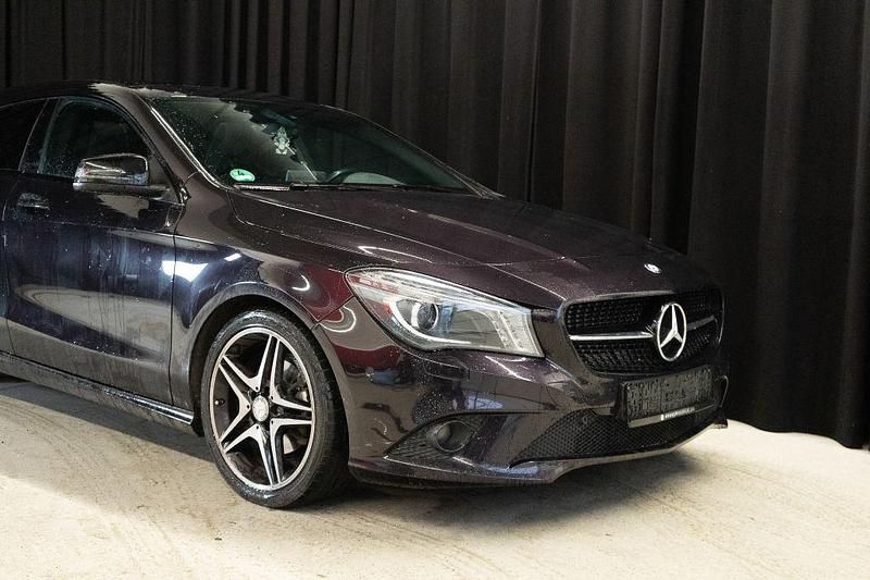 Gebraucht Mercedes CLA220 177 PS (130 kW) 2015 Limousine