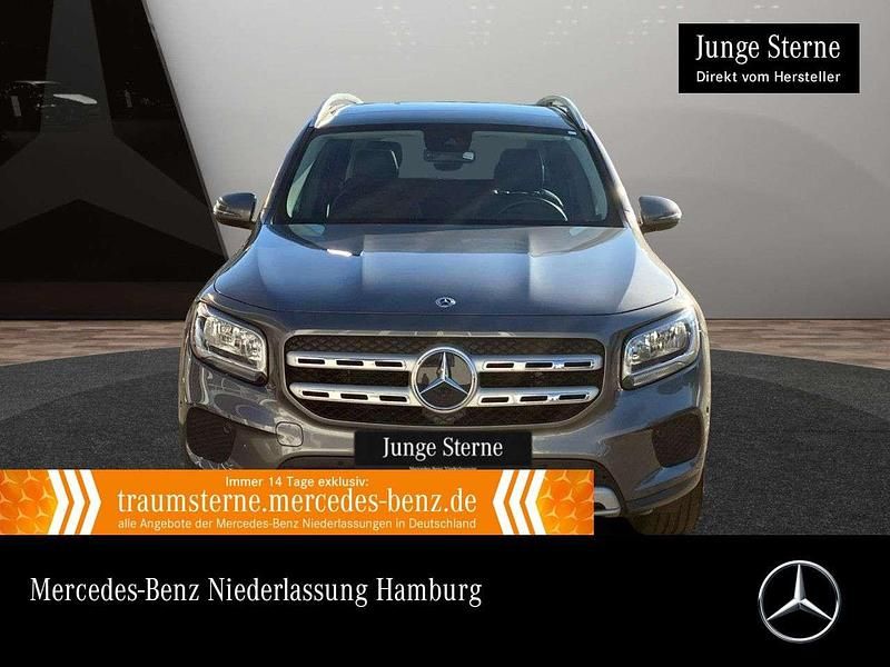 Mountain grau Gebraucht 2022 Mercedes GLB200 Style SUV | 31.490 € (Fairer Preis) - Bild 1/3