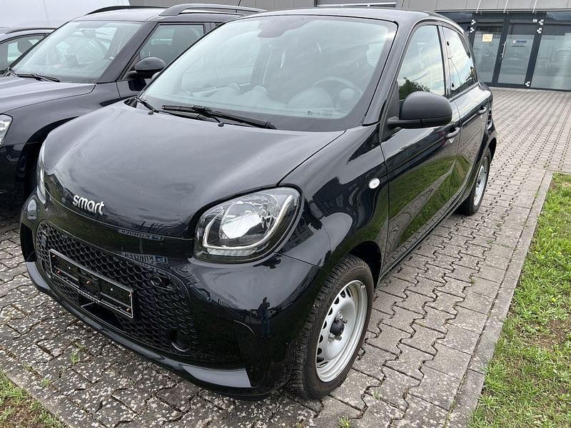 Schwarz Gebraucht 2022 Smart ForFour Electric Drive Limousine | 9.299 € (Fairer Preis) - Bild 1/4