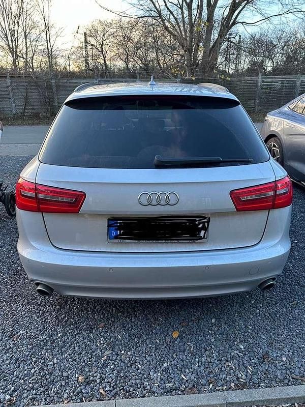 Gebraucht Audi A6 Ambiente 204 PS (150 kW) 2014 Silber Kombi