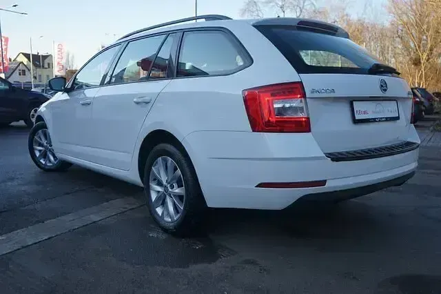Gebraucht Skoda Octavia 150 PS (110 kW) 2019 Grau Kombi