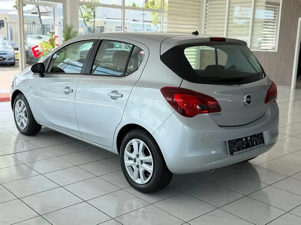 Gebraucht Opel Corsa Edition+ 90 PS (66 kW) 2017 Silber Kleinwagen