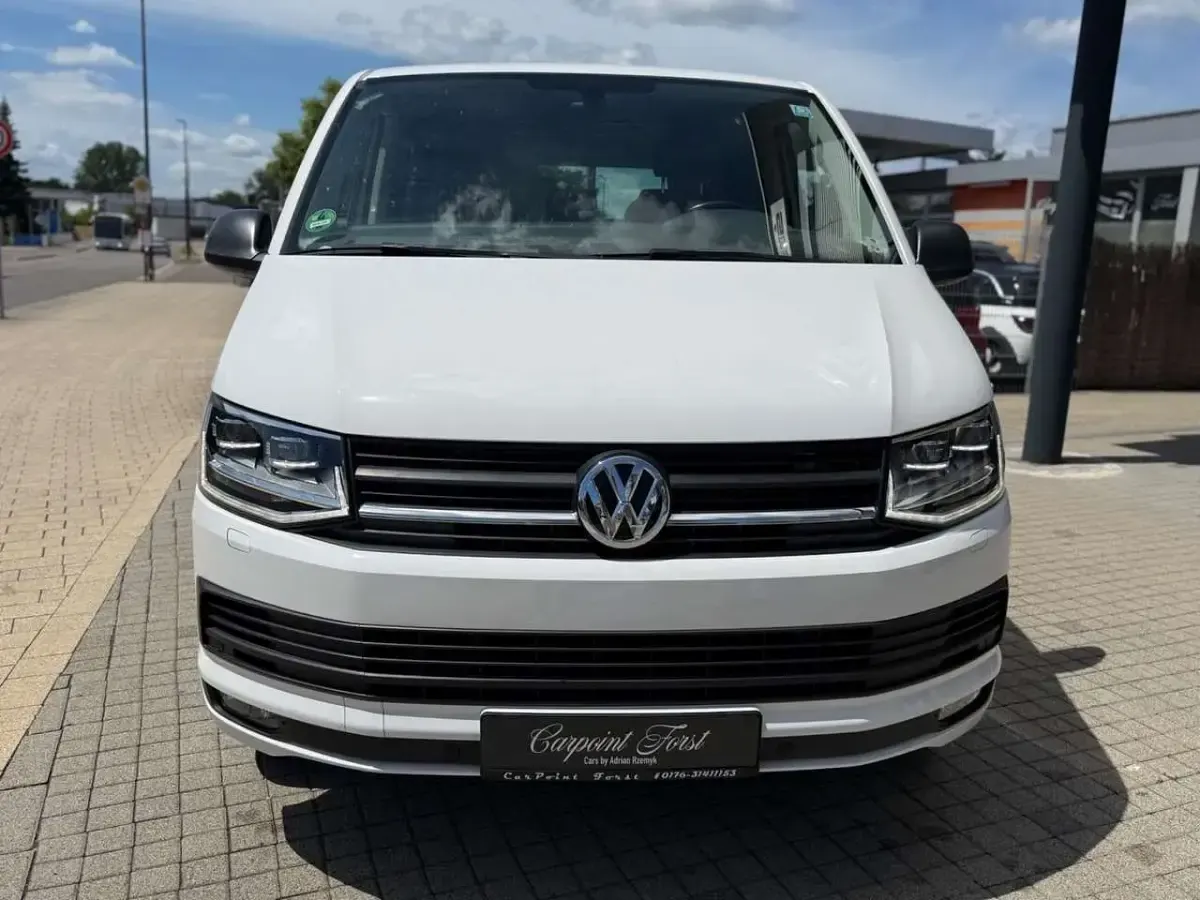 Gebraucht VW Multivan 102 PS (75 kW) 2018 Candyweiß Van / Kleinbus