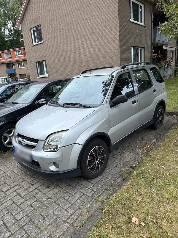 Silber Gebraucht 2005 Suzuki Wagon R+ Kombi | 550 € (Superpreis) - Bild 1/4