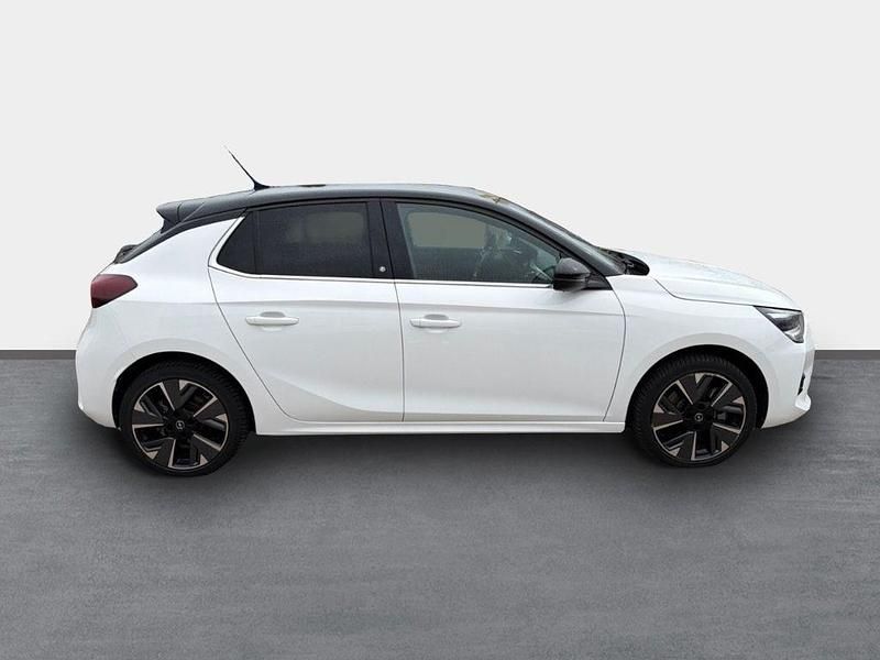 Gebraucht Opel Corsa-e Ultimate 100 kW (136 PS) 2022 Weiss Kleinwagen