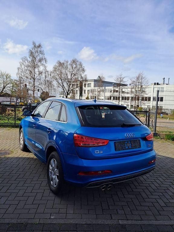 Gebraucht Audi Q3 Design 150 PS (110 kW) 2015 Blau SUV