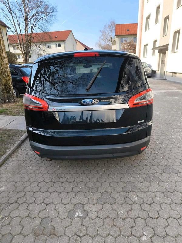 Gebraucht Ford S-MAX S 160 PS (117 kW) 2014 Schwarz Van / Kleinbus