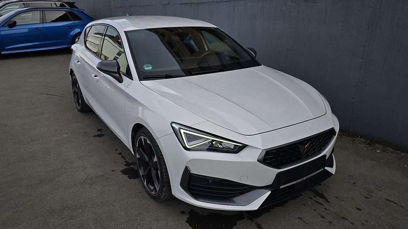Usata Cupra Leon 204 CV (150 kW) 2022 Bianco Berlina