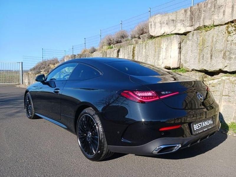 Gebraucht Mercedes 200 204 PS (150 kW) 2025 Lack obsidianschwarz (metallic) Coupé