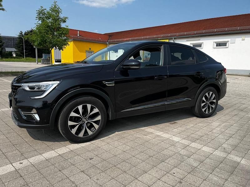 Gebraucht Renault Arkana 145 PS (106 kW) 2022 Schwarz SUV
