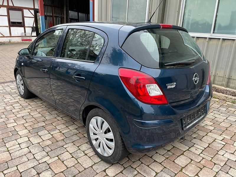 Gebraucht Opel Corsa Innovation 87 PS (63 kW) 2010 Blau Kleinwagen