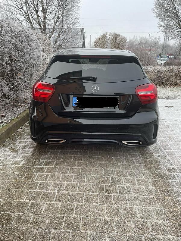 Gebraucht Mercedes A220 AMG line 190 PS (139 kW) 2018 Schwarz Limousine