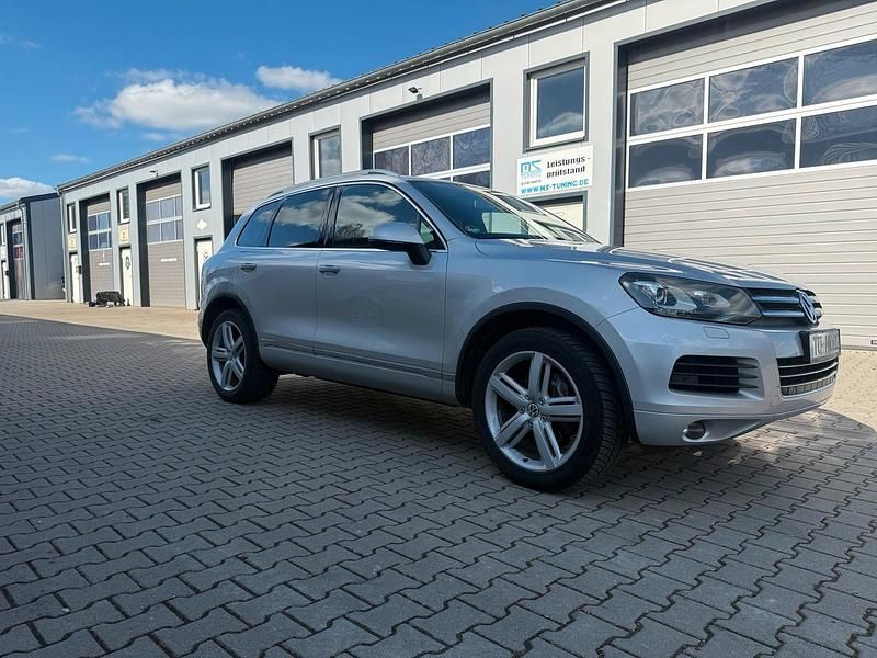 Gebraucht VW Touareg 239 PS (175 kW) 2010 Silber SUV