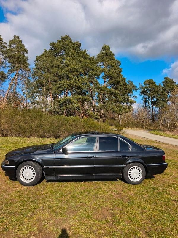 Gebraucht BMW 728 193 PS (141 kW) 1997 Schwarz Limousine