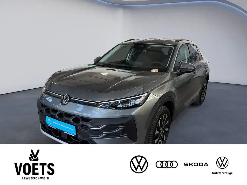 Gebraucht VW T-Roc Life 116 PS (85 kW) 2026 Grau SUV