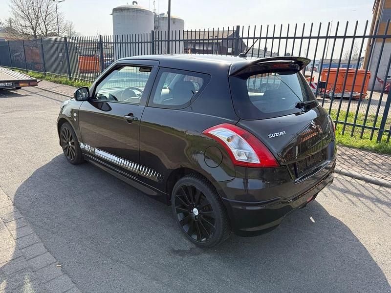 Gebraucht Suzuki Swift 94 PS (69 kW) 2013 Kleinwagen