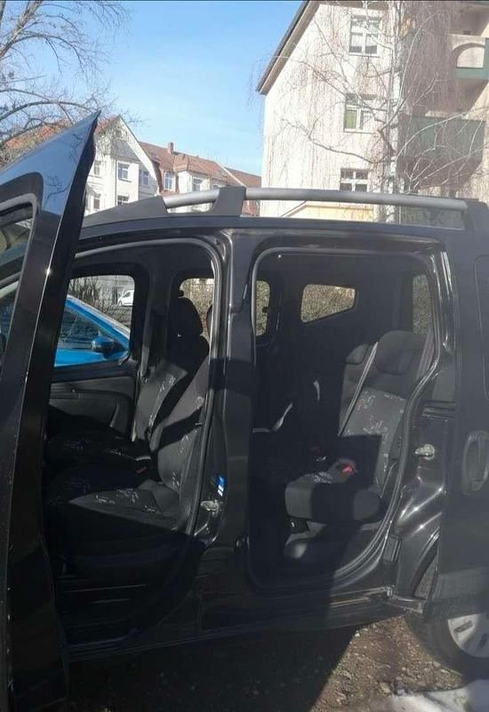 Gebraucht Fiat Qubo Active 73 PS (53 kW) 2012 Grau Van / Kleinbus