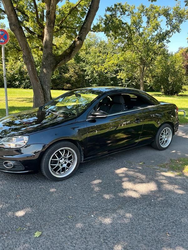 Gebraucht VW Eos 122 PS (89 kW) 2013 Schwarz Cabrio