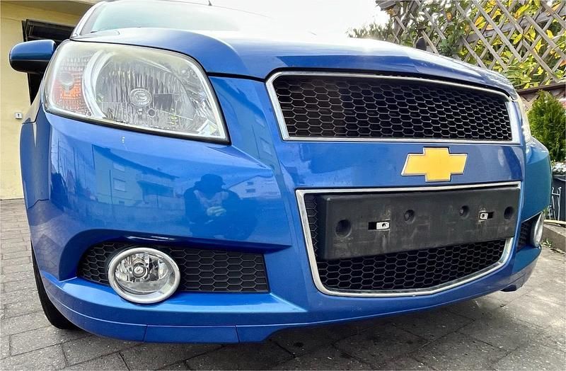 Gebraucht Chevrolet Aveo 101 PS (74 kW) 2011 Blau Kleinwagen