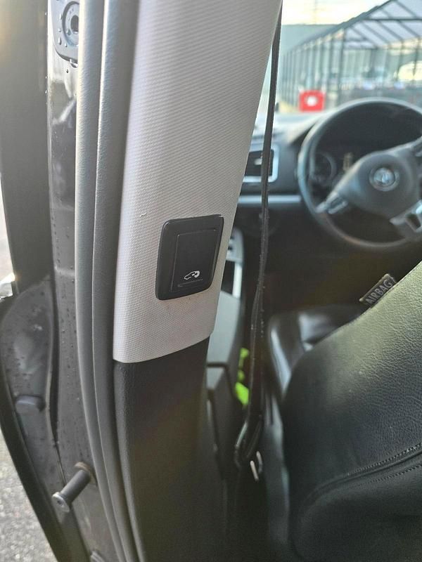 Gebraucht VW Sharan 140 PS (102 kW) 2011 Schwarz Van / Kleinbus