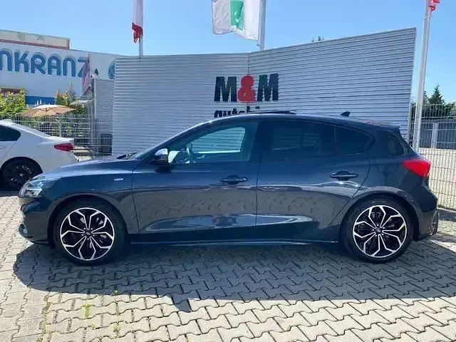 Gebraucht Ford Focus ST-Line 150 PS (110 kW) 2020 Blau Limousine