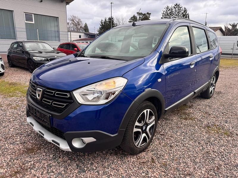 Gebraucht Dacia Lodgy Stepway 116 PS (85 kW) 2020 Blau Van / Kleinbus