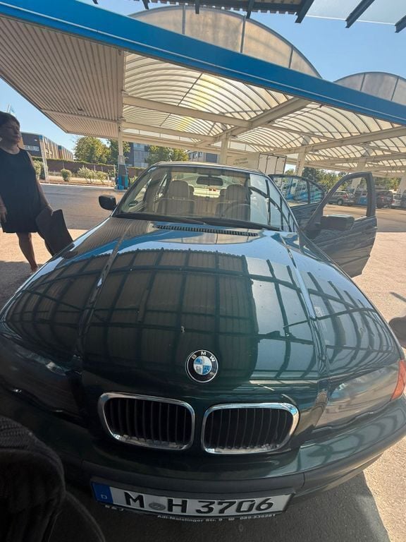 Beige Gebraucht 1999 BMW 318 Limousine | 600 € (Superpreis) - Bild 1/4