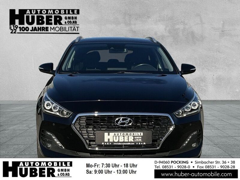 Schwarz metallic Gebraucht 2019 Hyundai i30 YES! Kombi | 13.790 € (Fairer Preis) - Bild 1/4